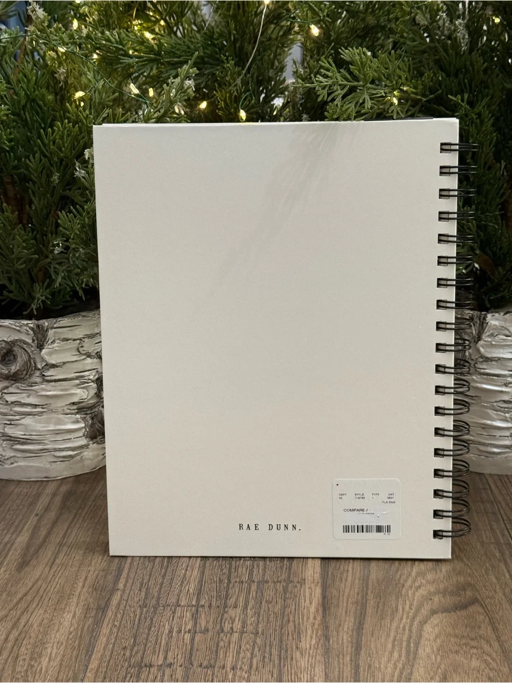 ✨Brand NEW w/Tags Rae Dunn TWENTY TWENTY-SEVEN. 17 Month Spiral Planner ✨